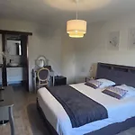 Penzion Le Relais De La Comte 4*