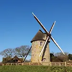 Le Relais De La Comte 4*