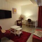 Le Relais De La Comte 招待所 4*
