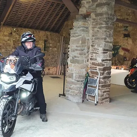 Le Relais De La Comté 4* Portbail