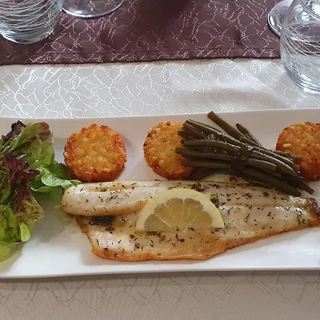 Le Relais De La Comte Penzion 4*