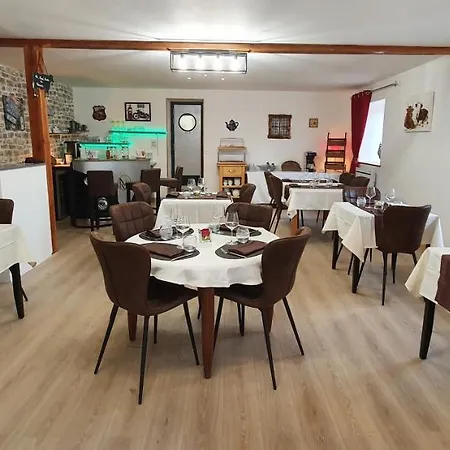 Le Relais De La Comte Penzion Portbail