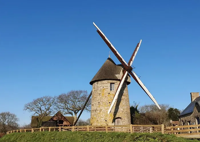 Le Relais De La Comté 4*